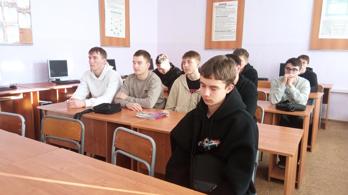 «Разговоры о важном».  Тема:  «Что значит служить Отечеству? 280 лет со дня рождения Ф. Ушакова» Фото 2